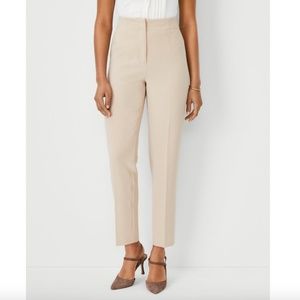 ANN TAYLOR The Lana Slim Ankle Pant in Faux Suede Cream Beige Size 8